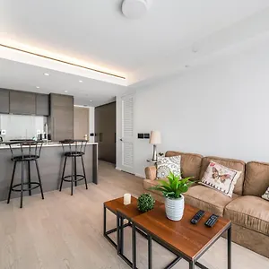 Apartment Chic Urban Stylish 1br In Dt, Vancouver